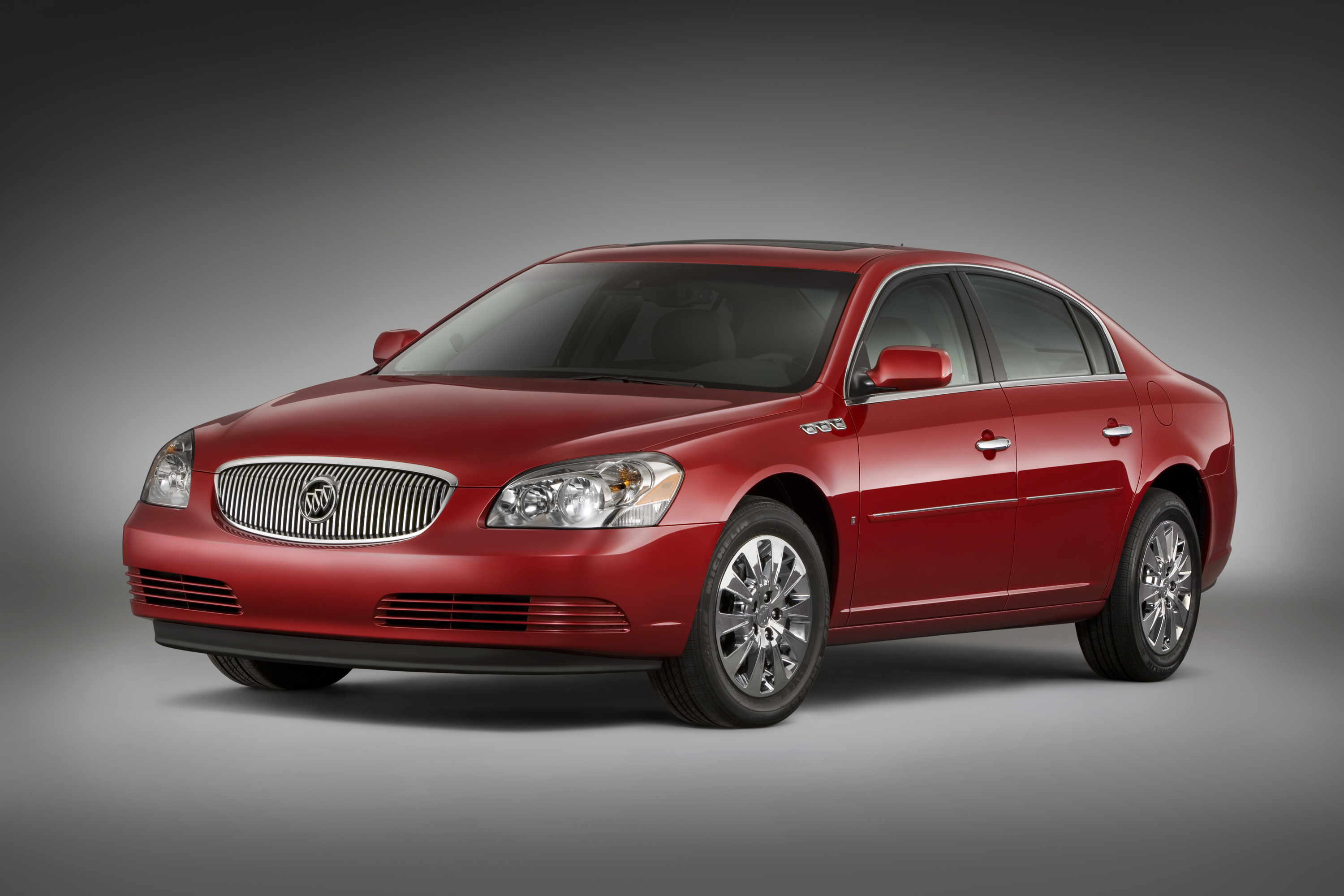 Buick Lucerne 4.5 i V8 32V (279 Hp)